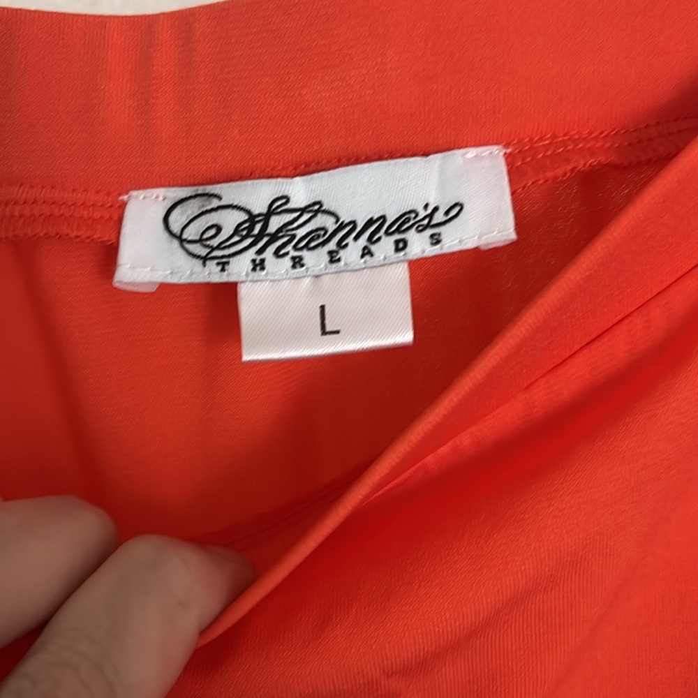 Shanna’s Threads Coral Layered Skirt Large - Picture 3 of 3